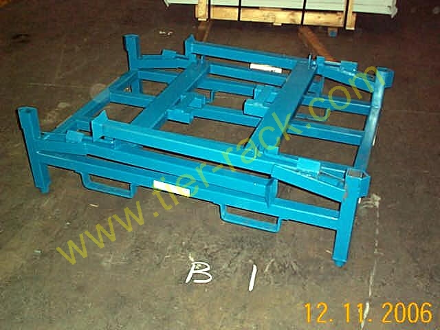 FoldDownSuspendedRollCollapsed